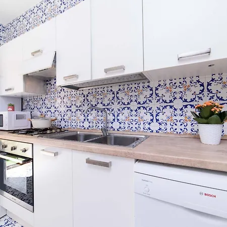 - Louise Apartment